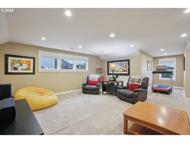 11417 Se NORWOOD Loop, Happy Valley, OR 97086