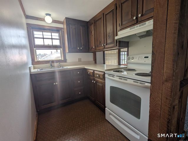 73 Park Avenue, Enfield, CT 06082