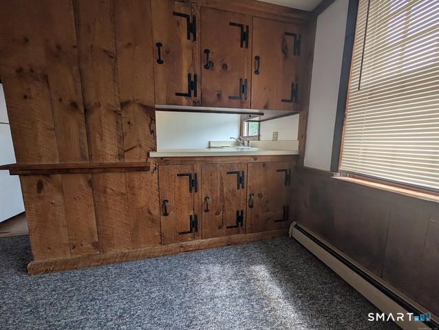 73 Park Avenue, Enfield, CT 06082