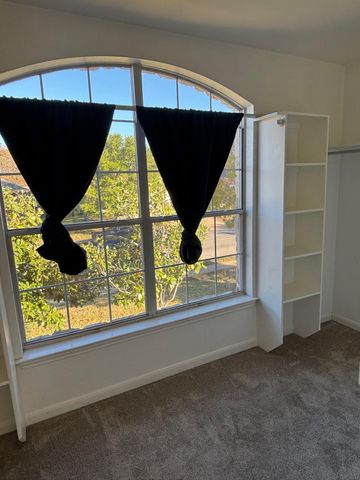 714 Adler Falls LN, Round Rock, TX 78665