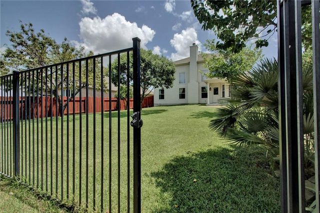 714 Adler Falls LN, Round Rock, TX 78665