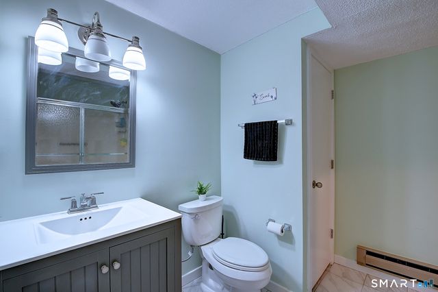 6 Spyglass Drive 6, Avon, CT 06001