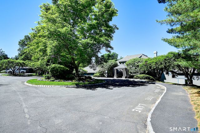 6 Spyglass Drive 6, Avon, CT 06001