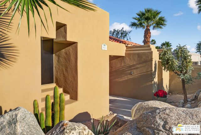 2622 N Girasol Avenue, Palm Springs, CA 92262