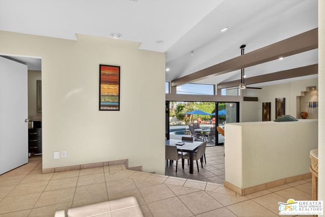 2622 N Girasol Avenue, Palm Springs, CA 92262