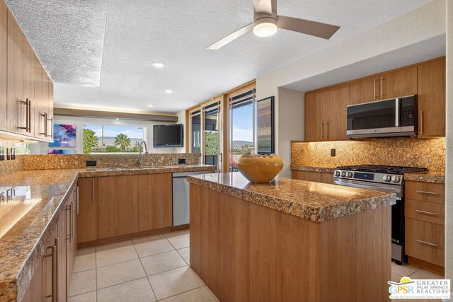 2622 N Girasol Avenue, Palm Springs, CA 92262