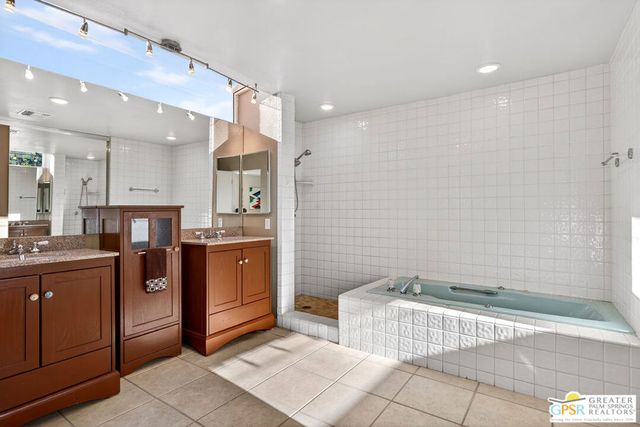 2622 N Girasol Avenue, Palm Springs, CA 92262