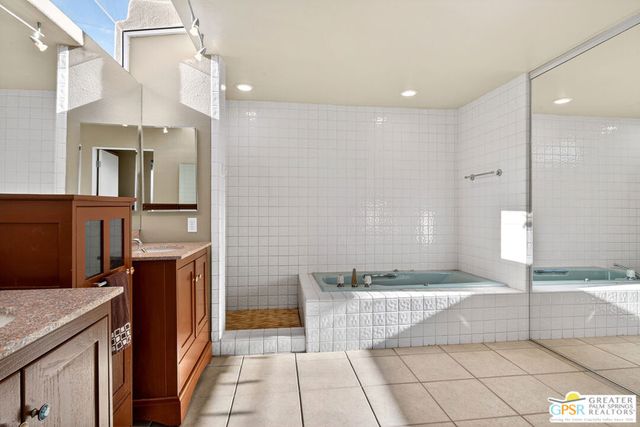 2622 N Girasol Avenue, Palm Springs, CA 92262