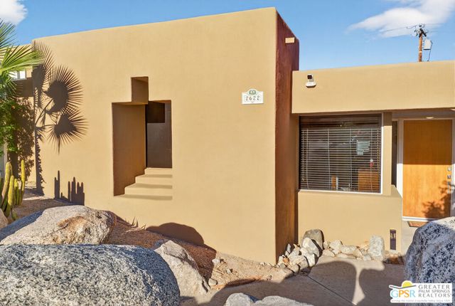 2622 N Girasol Avenue, Palm Springs, CA 92262