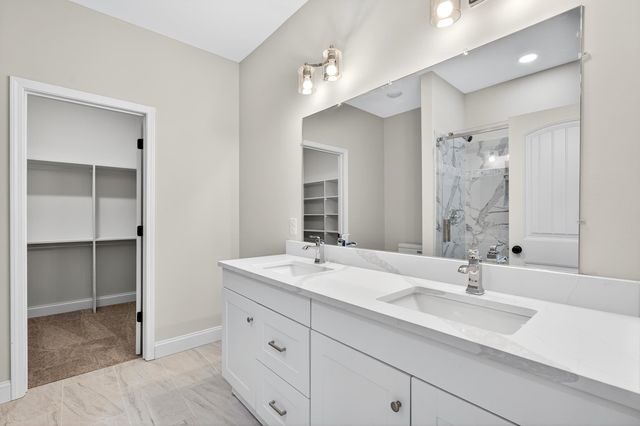 519 S Shamrock Avenue, Landrum, SC 29356