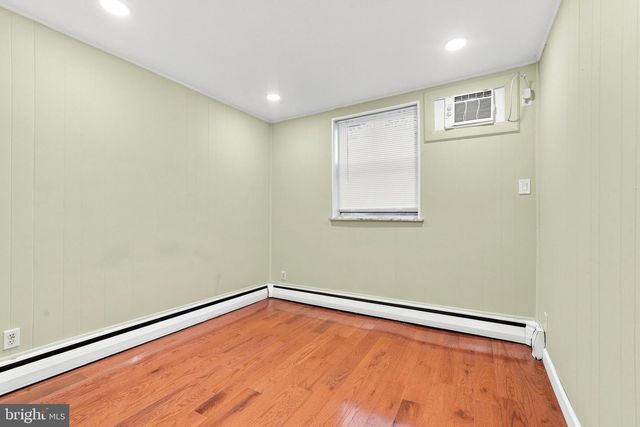 2213 S WOODSTOCK ST, Philadelphia, PA 19145