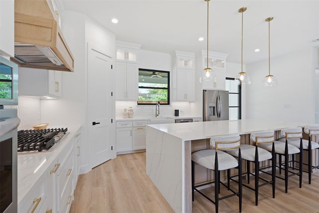 6404 Camp Bowie Boulevard, Fort Worth, TX 76116