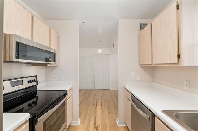 2360 SW ARCHER ROAD 204, Gainesville, FL 32608