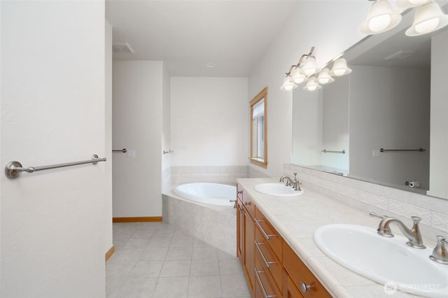 1810 Island View Place, Anacortes, WA 98221