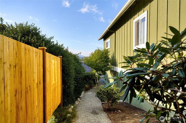 1810 Island View Place, Anacortes, WA 98221