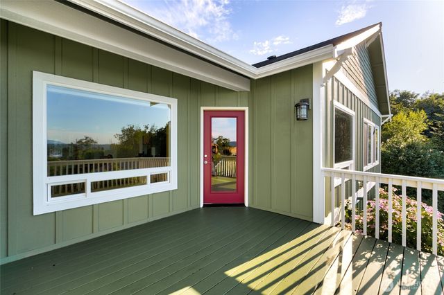 1810 Island View Place, Anacortes, WA 98221