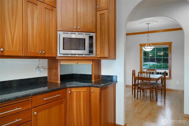 1810 Island View Place, Anacortes, WA 98221