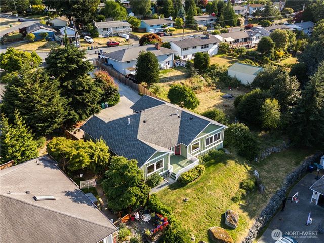 1810 Island View Place, Anacortes, WA 98221