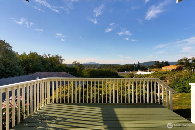 1810 Island View Place, Anacortes, WA 98221