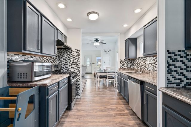 1210 Fairmont Ave, Harrison Twp, PA 15065