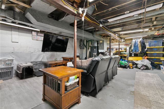 1210 Fairmont Ave, Harrison Twp, PA 15065