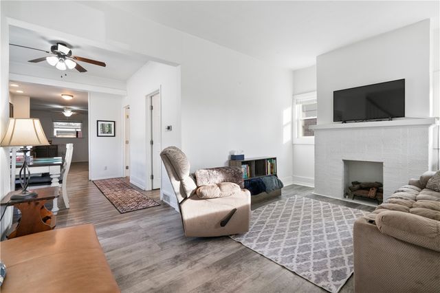 1210 Fairmont Ave, Harrison Twp, PA 15065