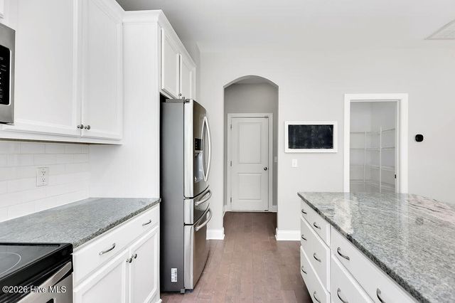 173 N Palm Drive, Winnabow, NC 28479