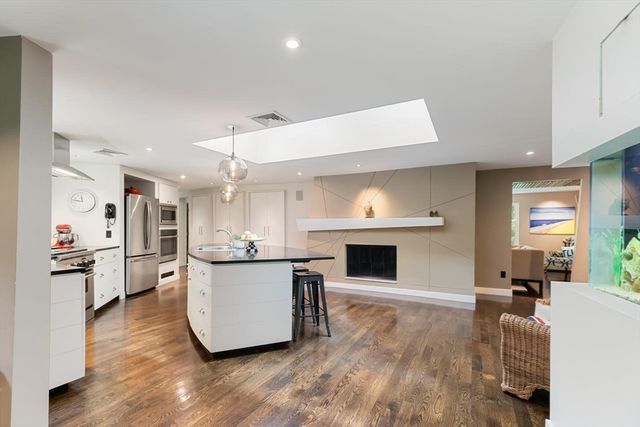 27 Wood Ridge Road, Weston, MA 02493