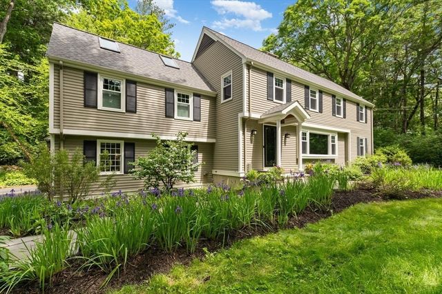 27 Wood Ridge Road, Weston, MA 02493