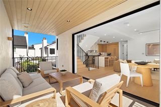 612 Begonia 1/2, Corona Del Mar, CA 92625