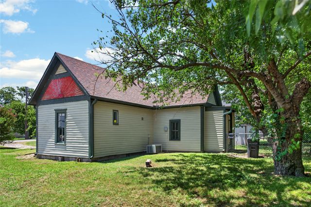 203 Plum Street, Sanger, TX 76266