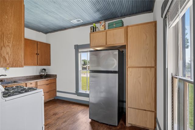 203 Plum Street, Sanger, TX 76266