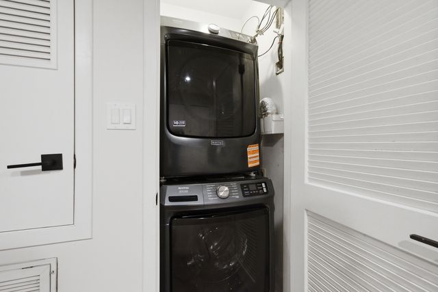 2000 S Michigan Avenue 103, Chicago, IL 60616