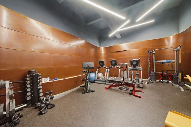 2000 S Michigan Avenue 103, Chicago, IL 60616