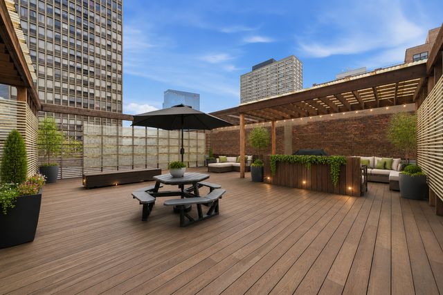 2000 S Michigan Avenue 103, Chicago, IL 60616