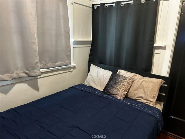 4727 Oakwood Avenue, Los Angeles, CA 90004