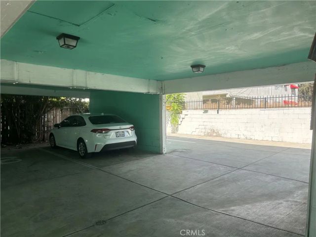 4727 Oakwood Avenue, Los Angeles, CA 90004