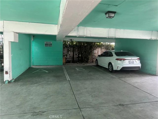 4727 Oakwood Avenue, Los Angeles, CA 90004