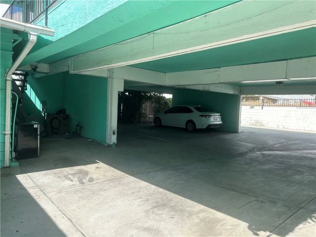 4727 Oakwood Avenue, Los Angeles, CA 90004