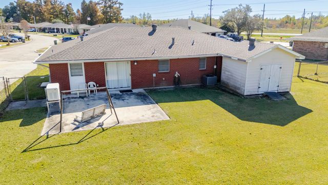 700 Mary Hughes Drive, Houma, LA 70363