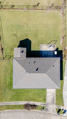 700 Mary Hughes Drive, Houma, LA 70363