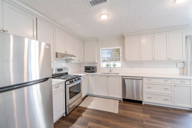 700 Mary Hughes Drive, Houma, LA 70363