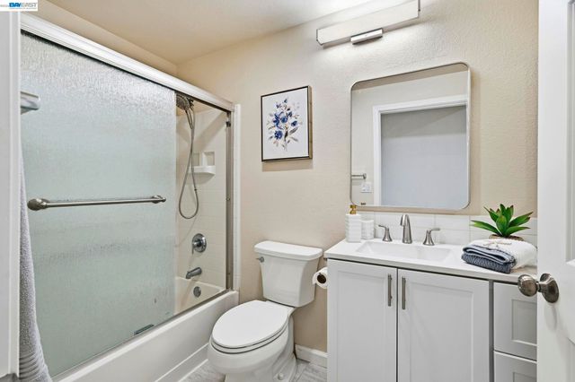 38740 Tyson Ln 213B, Fremont, CA 94536