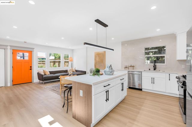3436 Birdsall Ave, Oakland, CA 94619