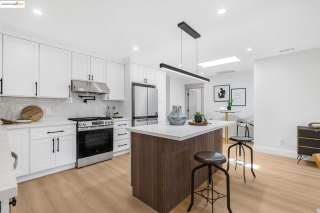3436 Birdsall Ave, Oakland, CA 94619
