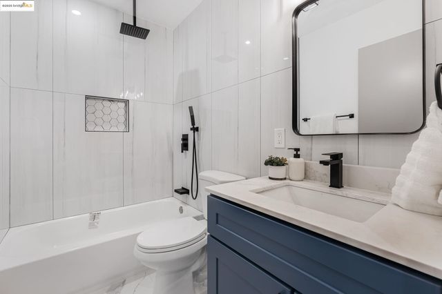 3436 Birdsall Ave, Oakland, CA 94619
