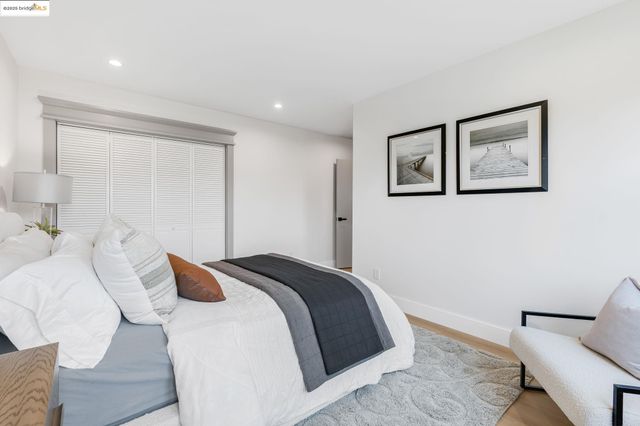 3436 Birdsall Ave, Oakland, CA 94619