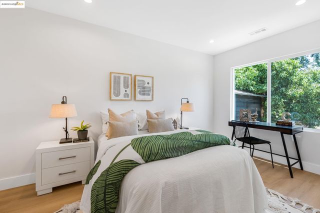 3436 Birdsall Ave, Oakland, CA 94619