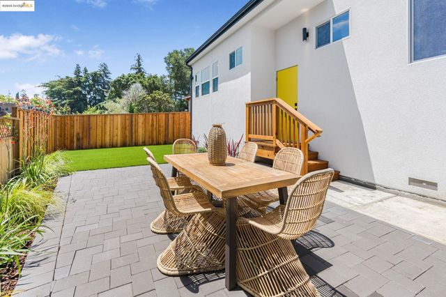 3436 Birdsall Ave, Oakland, CA 94619