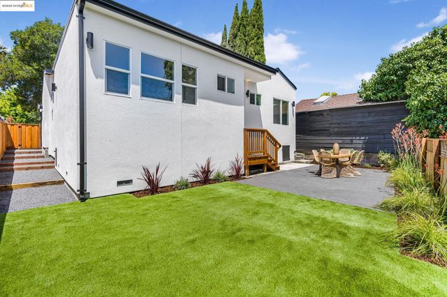 3436 Birdsall Ave, Oakland, CA 94619